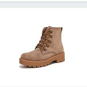 Lace up boots NWT